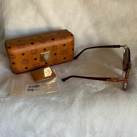 SOLD! NEW MCM 57mm Cat Eye Burgundy Sunglasses - Picture 15 of 15